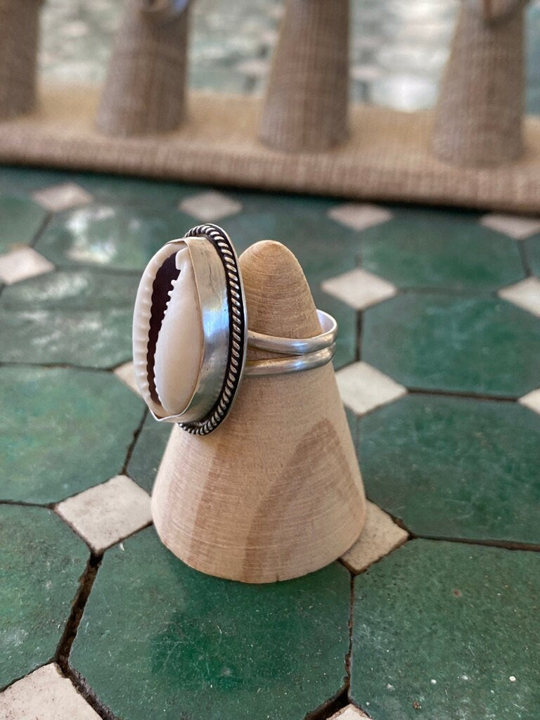 Boho Cowrie Ring - 6